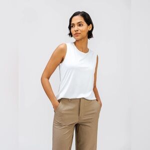 New - Ministry of Supply White Luxe Touch Tank
